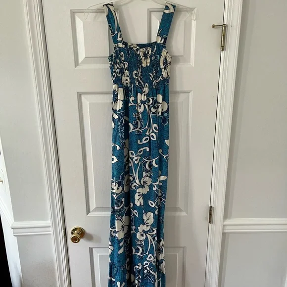 Dresses | Blue And White Vintage Hawaiian Dress | Poshmark
